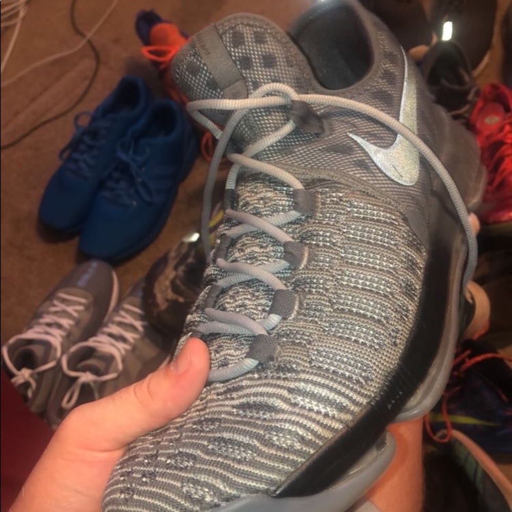 KD 9s Cool Gray